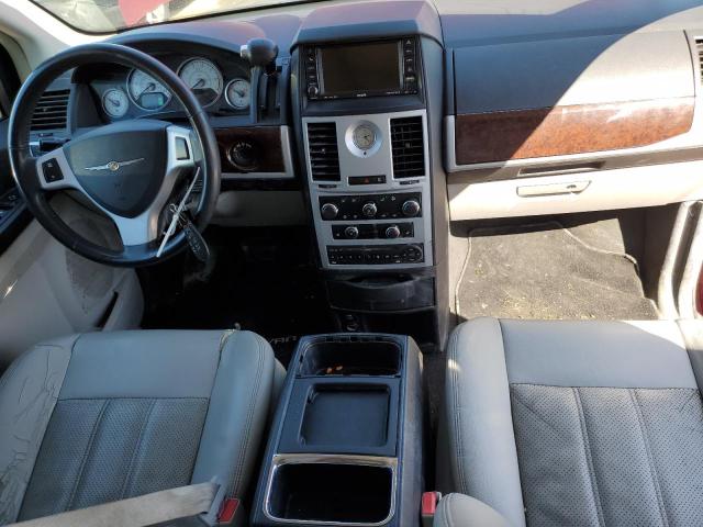 Photo 8 from auction – 2010 CHRYSLER TOWN & COU with VIN 2A4RR8DX0AR458514