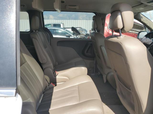Photo 11 from auction – 2016 CHRYSLER TOWN & COU with VIN 2C4RC1BG4GR294887