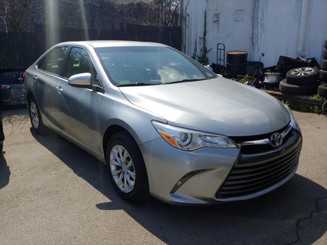 TOYOTA CAMRY LE 2016 مع رقم تعريف المركبة 4T4BF1FK1GR565366 - صورة من المزاد