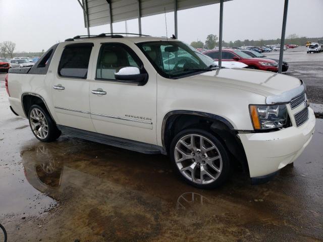 Photo 4 from auction – 2011 CHEVROLET AVALANCHE with VIN 3GNTKGE3XBG156684