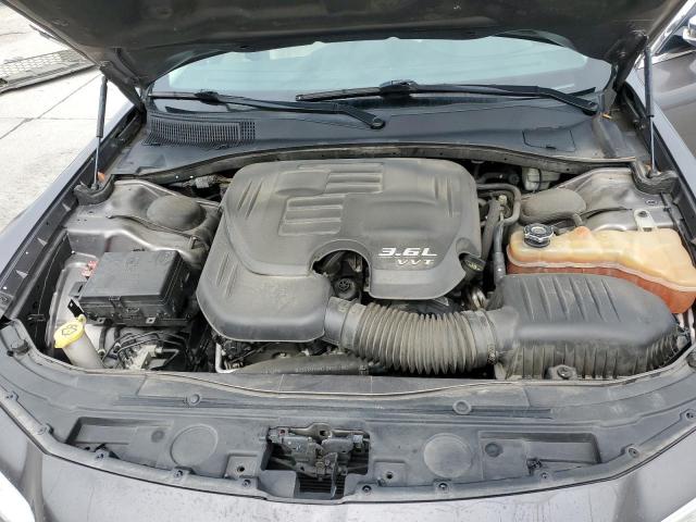 Photo 11 from auction – 2015 CHRYSLER 300C with VIN 2C3CCAEG4FH807405