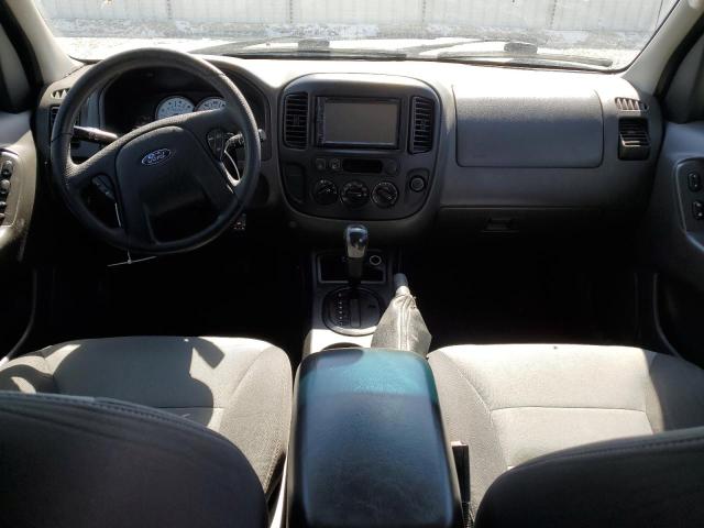 Photo 8 from auction – 2005 FORD ESCAPE XLS with VIN 1FMYU92Z65KA38928