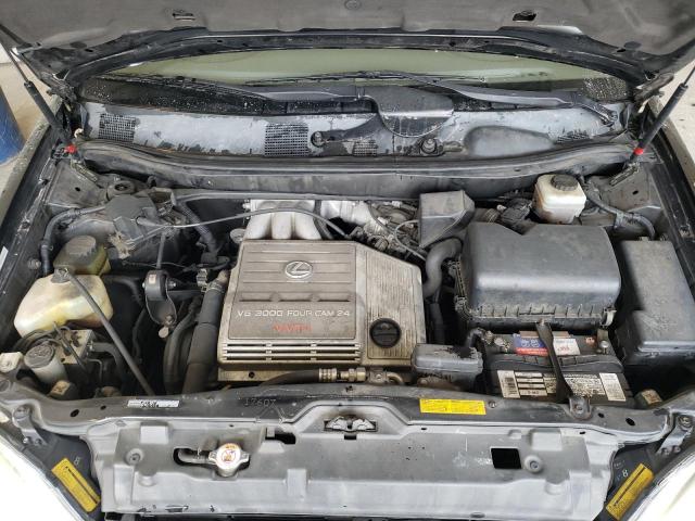 Photo 11 from auction – 2002 LEXUS RX 300 with VIN JTJHF10U820256414