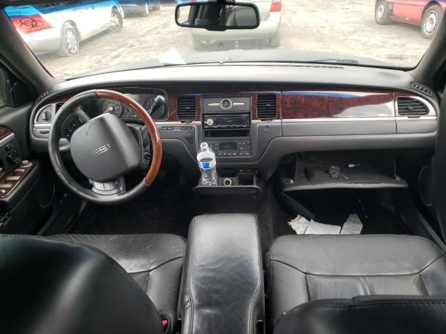 Photo 8 from auction – 2011 LINCOLN TOWN CAR S with VIN 2LNBL8CV9BX763902
