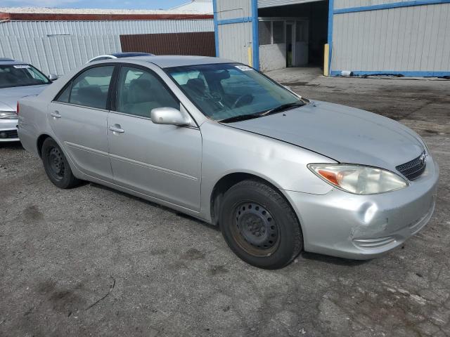 Photo 4 from auction – 2004 TOYOTA CAMRY LE with VIN 4T1BE32K94U839746