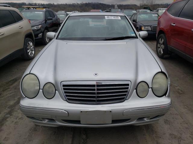 Photo 5 from auction – 2001 MERCEDES-BENZ E 320 with VIN WDBJF65J71B196238