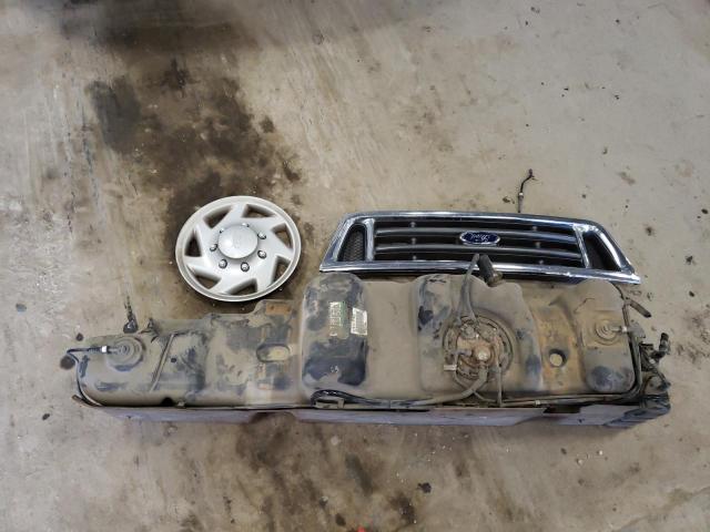 Photo 13 from auction – 2004 FORD ECONOLINE with VIN 1FBSS31S44HA95596