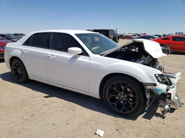 Photo 4 from auction – 2019 CHRYSLER 300 S with VIN 2C3CCABG9KH542379