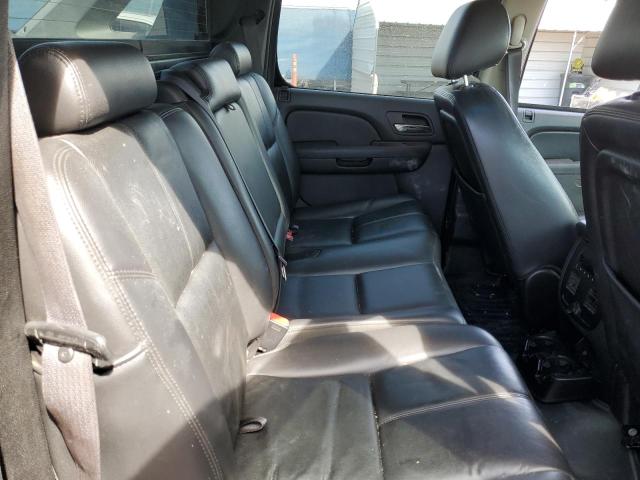 Photo 10 from auction – 2010 CHEVROLET AVALANCHE with VIN 3GNVKFE09AG199050
