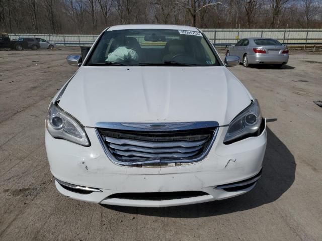 Photo 5 from auction – 2013 CHRYSLER 200 LIMITE with VIN 1C3CCBCG1DN550555