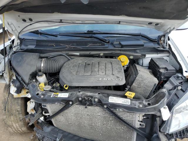 Photo 12 from auction – 2016 CHRYSLER TOWN & COU with VIN 2C4RC1BG2GR110806