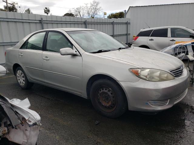 Photo 4 from auction – 2005 TOYOTA CAMRY LE with VIN 4T1BE32K25U425239