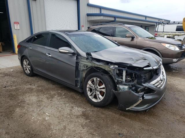 Photo 4 from auction – 2013 HYUNDAI SONATA SE with VIN 5NPEC4AC7DH604182