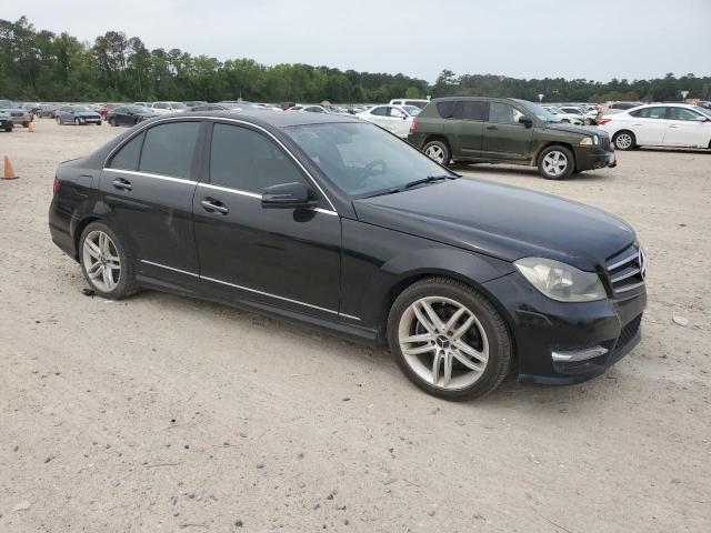 Photo 4 from auction – 2014 MERCEDES-BENZ C 250 with VIN WDDGF4HB2EA938504