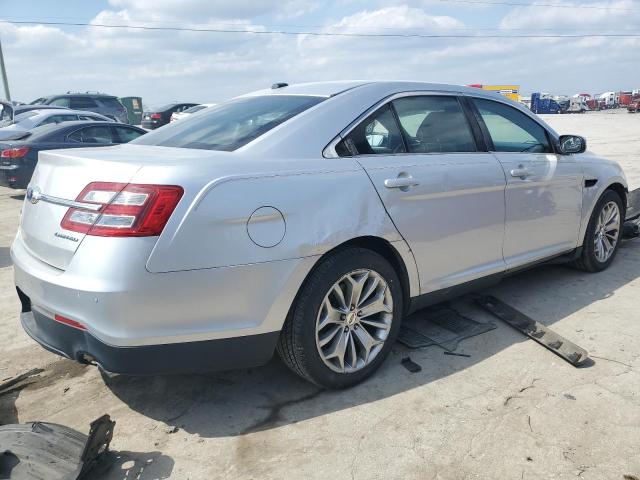 Photo 3 from auction – 2015 FORD TAURUS LIM with VIN 1FAHP2F81FG114697