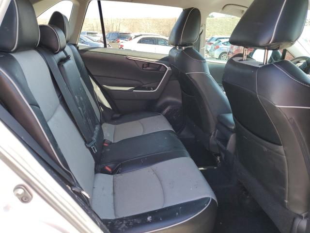Photo 11 from auction – 2019 TOYOTA RAV4 LE with VIN 2T3F1RFV1KW026135
