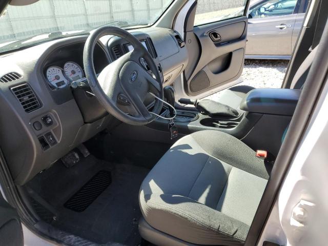 Photo 7 from auction – 2005 FORD ESCAPE XLS with VIN 1FMYU92Z65KA38928