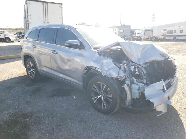 Photo 4 from auction – 2016 TOYOTA HIGHLANDER with VIN 5TDKKRFH5GS504359