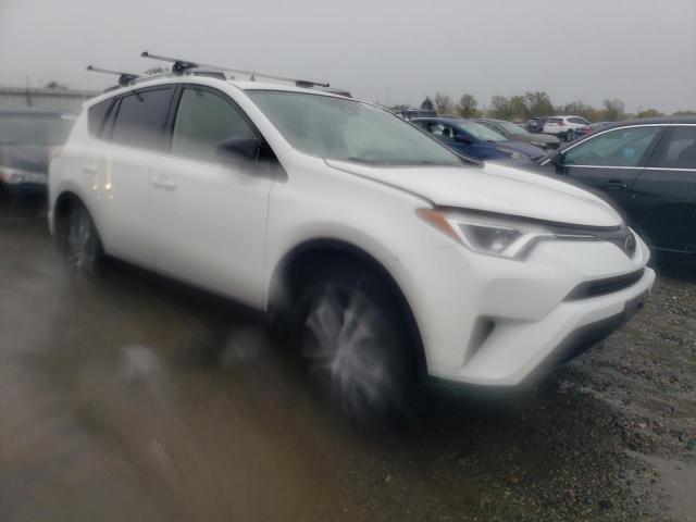 Photo 4 from auction – 2018 TOYOTA RAV4 LE with VIN JTMZFREV5JJ157680