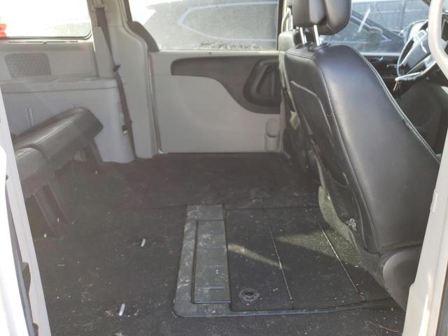Photo 11 from auction – 2012 CHRYSLER TOWN & COU with VIN 2C4RC1CG0CR395109