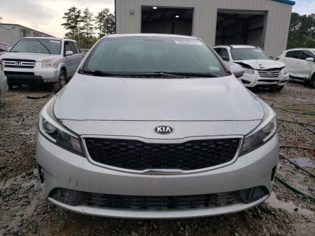 Photo 5 from auction – 2017 KIA FORTE LX with VIN 3KPFK4A77HE085770
