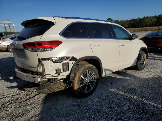 Photo 3 from auction – 2017 TOYOTA HIGHLANDER with VIN 5TDJZRFH3HS516969