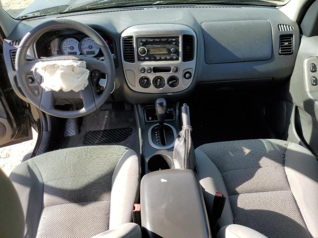Photo 8 from auction – 2005 FORD ESCAPE with VIN 1FMYU03165KA79385