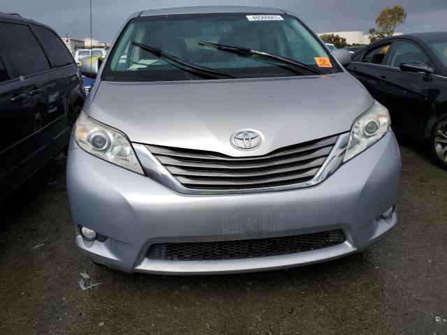 Photo 5 from auction – 2011 TOYOTA SIENNA XLE with VIN 5TDYK3DC5BS104261