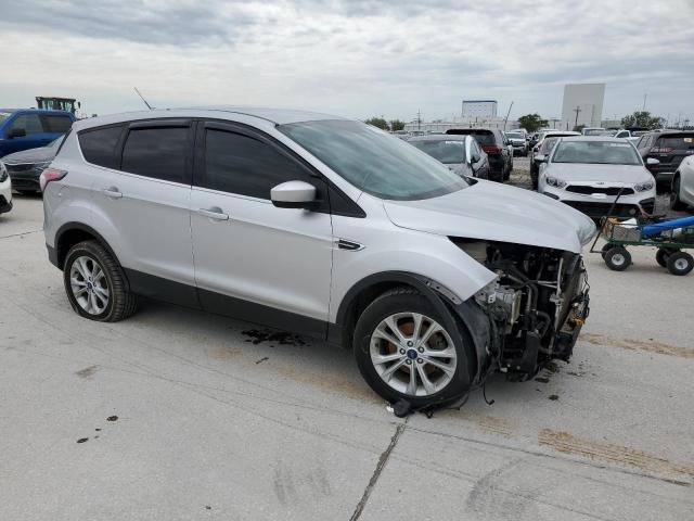 Photo 4 from auction – 2017 FORD ESCAPE SE with VIN 1FMCU0GD6HUA53134