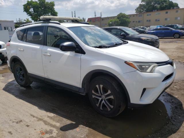 Photo 4 from auction – 2018 TOYOTA RAV4 LE with VIN JTMZFREV3JJ200526