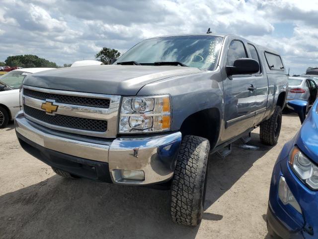 CHEVROLET SILVERADO 2013 with VIN 1GCRCSE01DZ111872 - Photo from auction