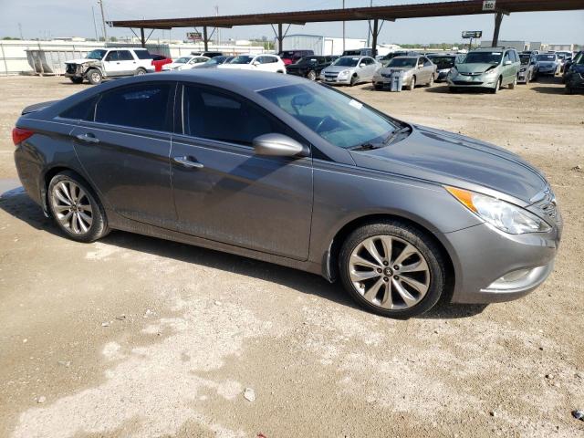 Photo 4 from auction – 2013 HYUNDAI SONATA SE with VIN 5NPEC4AC1DH627988