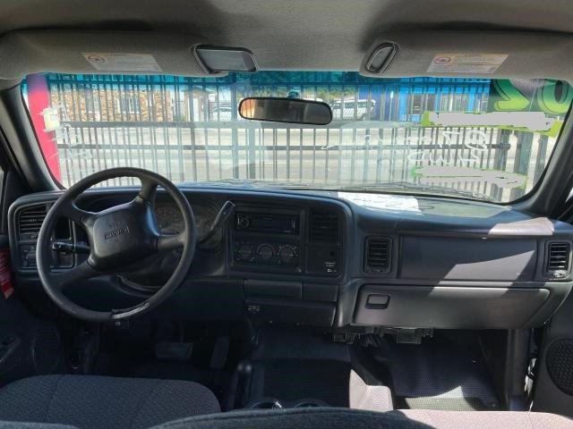 Photo 9 from auction – 2002 GMC NEW SIERRA with VIN 1GTEK19V62E294935