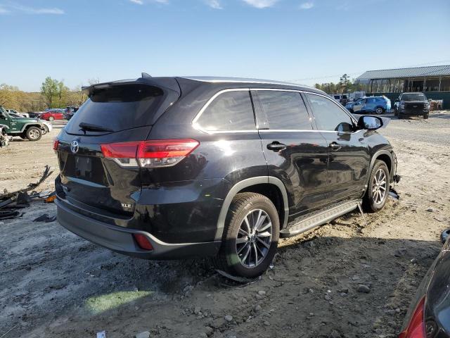 Photo 3 from auction – 2017 TOYOTA HIGHLANDER with VIN 5TDKZRFH3HS187548