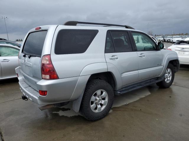 Photo 3 from auction – 2005 TOYOTA 4RUNNER SR with VIN JTEBU14R158043004