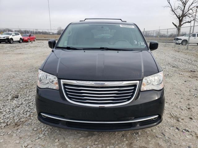Photo 5 from auction – 2016 CHRYSLER TOWN & COU with VIN 2C4RC1BG2GR240035