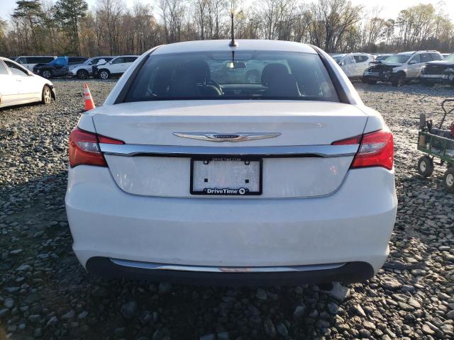 Photo 6 from auction – 2013 CHRYSLER 200 TOURIN with VIN 1C3CCBBB1DN580502
