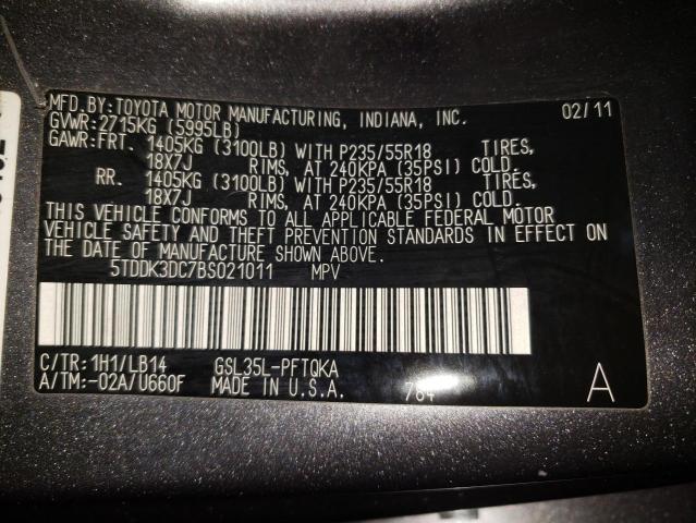 Photo 14 from auction – 2011 TOYOTA SIENNA XLE with VIN 5TDDK3DC7BS021011