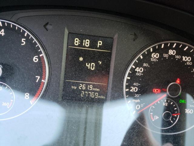 Photo 9 from auction – 2014 VOLKSWAGEN PASSAT S with VIN 1VWAT7A33EC088753