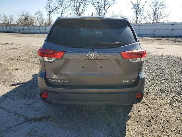 Photo 6 from auction – 2017 TOYOTA HIGHLANDER with VIN 5TDJZRFH5HS378223