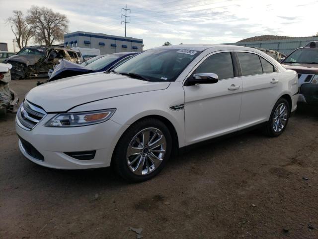 FORD TAURUS LIM 2010 مع رقم تعريف المركبة 1FAHP2FW0AG108977 - صورة من المزاد