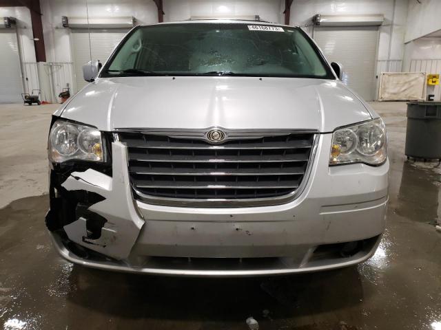 Photo 5 from auction – 2009 CHRYSLER TOWN & COU with VIN 2A8HR54169R577961