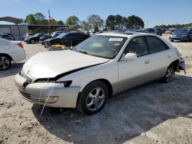 LEXUS ES 300 1997 مع رقم تعريف المركبة JT8BF22G7V5012622 - صورة من المزاد