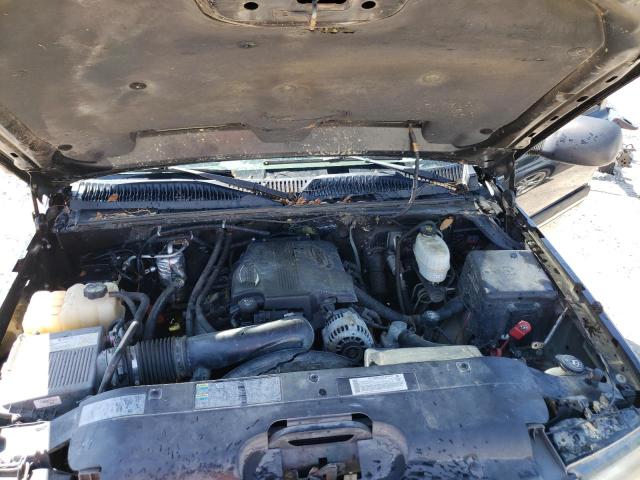 Photo 11 from auction – 2005 CHEVROLET SILVERADO with VIN 1GCHK23G05F824554