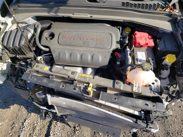 Photo 12 from auction – 2018 JEEP RENEGADE S with VIN ZACCJBAB7JPJ42599