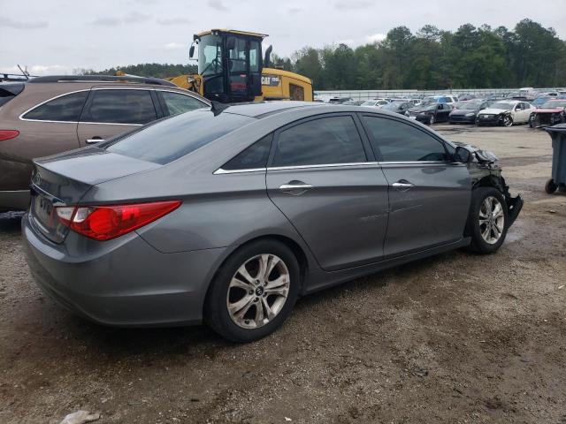 Photo 3 from auction – 2013 HYUNDAI SONATA SE with VIN 5NPEC4AC7DH604182
