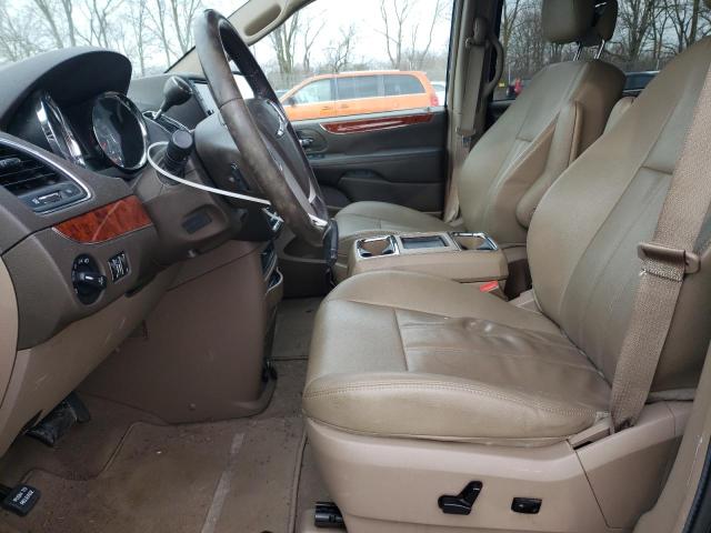 Photo 7 from auction – 2016 CHRYSLER TOWN & COU with VIN 2C4RC1BG2GR240035