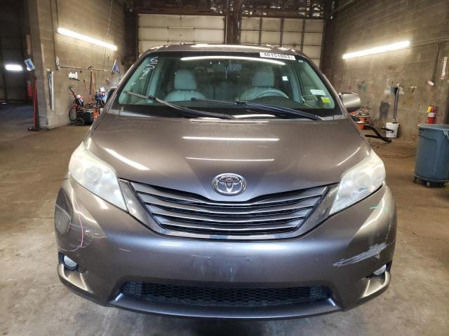 Photo 5 from auction – 2011 TOYOTA SIENNA XLE with VIN 5TDDK3DC7BS021011