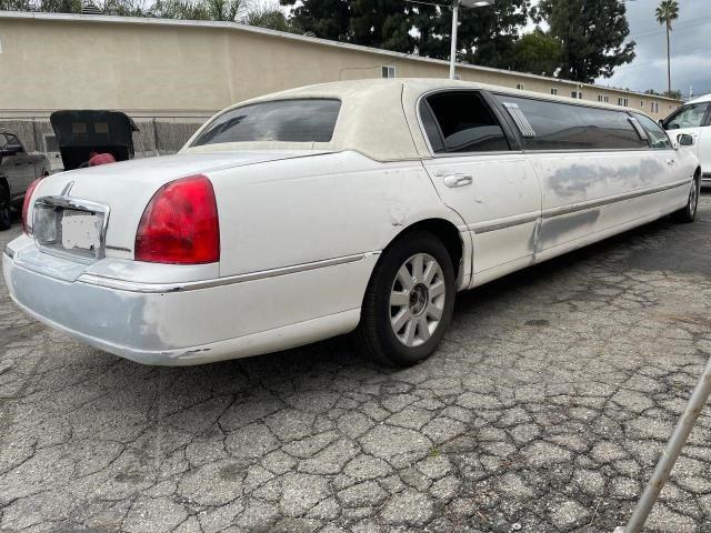 Photo 4 from auction – 2006 LINCOLN TOWN CAR E with VIN 1L1FM88W56Y612207