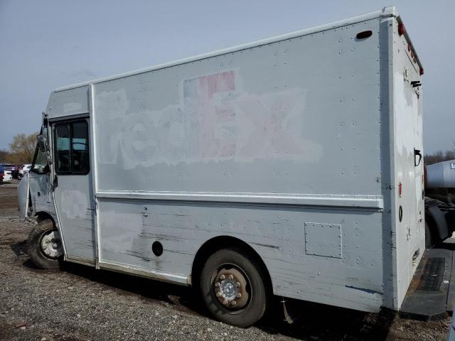 Photo 2 from auction – 2006 FREIGHTLINER CHASSIS M with VIN 4UZAANBW16CV95203